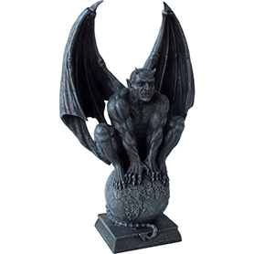 デビルホーンガーゴイル オン グローブ スタチュー  Devil Horned Gargoyle on Globe Statue