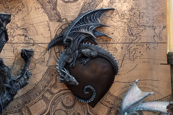 ドラゴンハート ウォールハンギング プラーク(壁飾り) Dragon Heart Wall Hanging Plaque