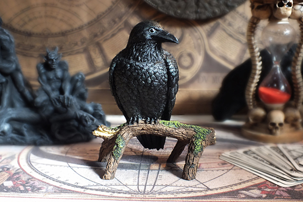 レイヴン スタチュー(像) Raven Statue on A Limb