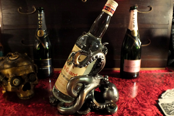 オクトパス(タコ)ワインボトルホルダー(タコの置物) Octopus Wine Bottle Holder