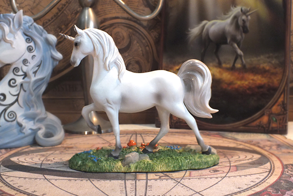 ユニコーンスタチュー ホワイト Unicorn White Statue 