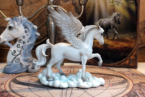 ペガサススタチュー ホワイト Pegasus White Statue 