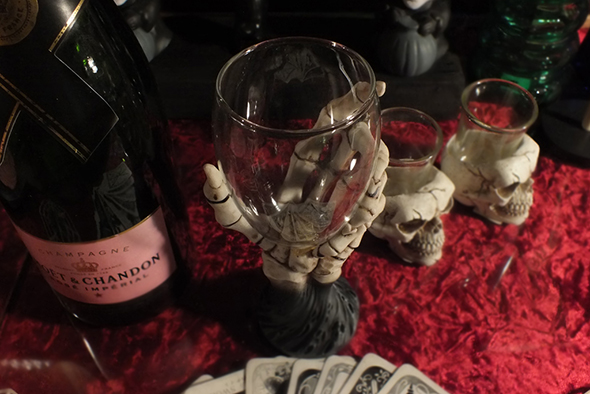 スケルトンハンド グラス チャリス Skeleton Hand Glass Chalice 