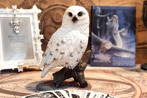 シロフクロウ ホワイトオウル スタチュー(像) アニマルフィギュア Snowy Owl on Stump Statue Animal Figurine