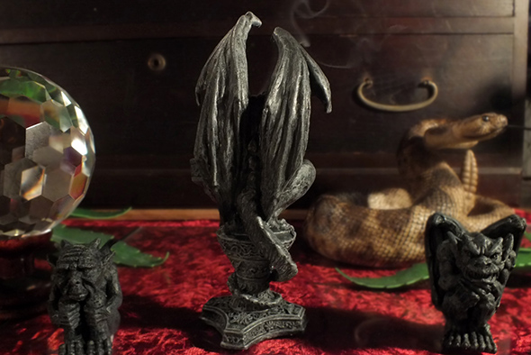 サイラス ガーゴイルキャンドルホルダー 卓上装飾像 Silas The Gargoyle Candle Holder Tabletop Statue 