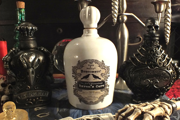 ゴシックレイヴン ネバーモア ポイズンセラミックボトル(毒瓶)    Gothic Raven's Cure Nevermore Poison Bottle White