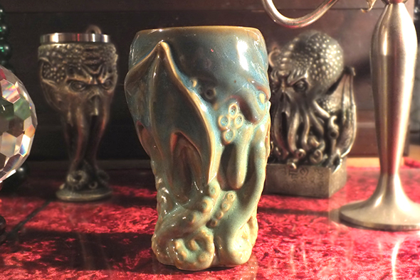 クトゥルフ・モンスタークラーケン セラミックトールパイントマグカップ Cthulhu Monster Kraken Pint Ceramic Mug