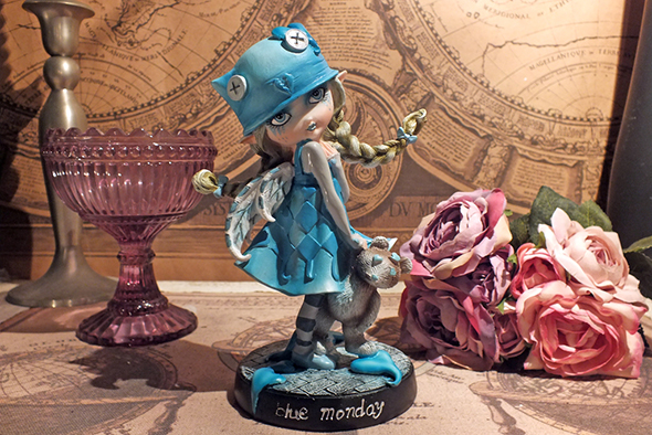可愛い妖精の置物 ブルーマンデードリーフェイ フェアリーフィギュア Dolly Fae Collection Blue Monday Dolly Fae Fairy Figurine  
